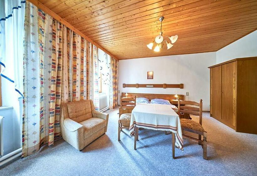 패밀리 룸, Mittendrin