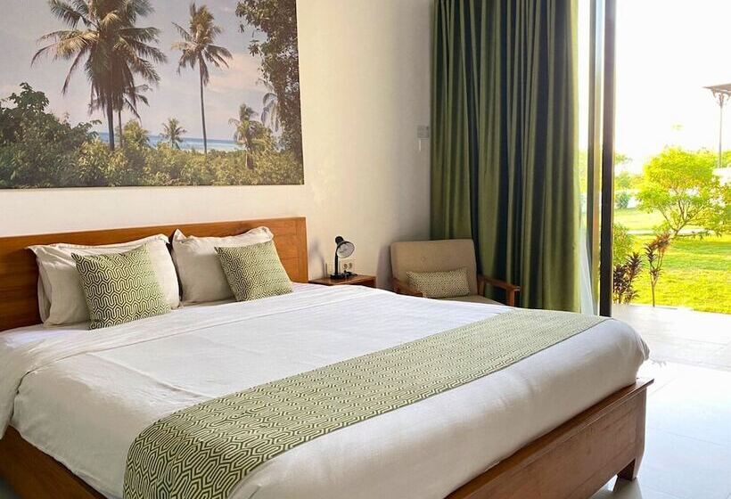 غرفة قياسية, The Happinezz Hills