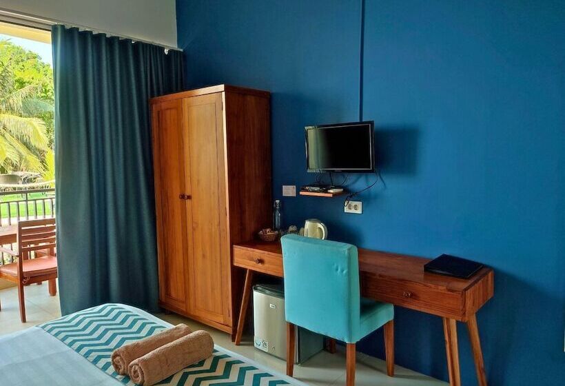 غرفة قياسية, The Happinezz Hills