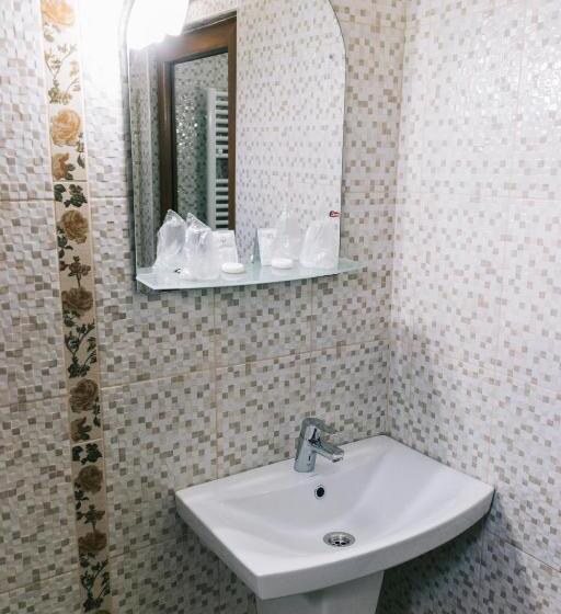 Номер Deluxe, La Tusi Lovrin