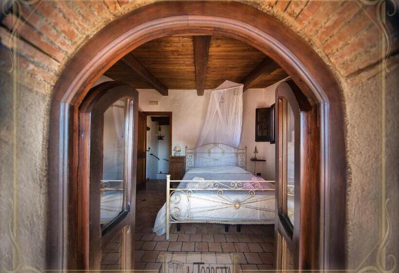 غرفة قياسية مطلّة علي البحر, B&b La Torretta