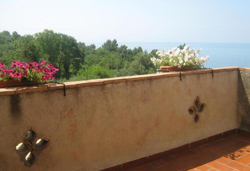 חדר סטנדרט נוף לים, B&b La Torretta