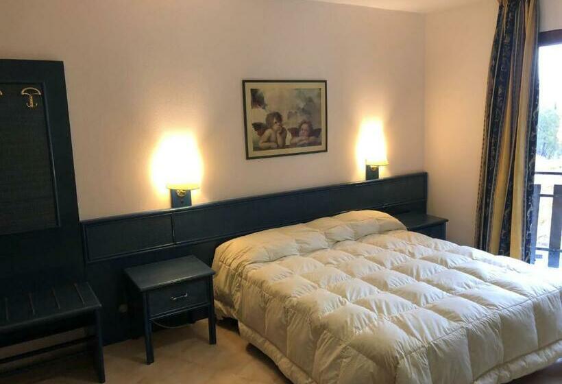 חדר סטנדרט עם מרפסת, Petit Paradis