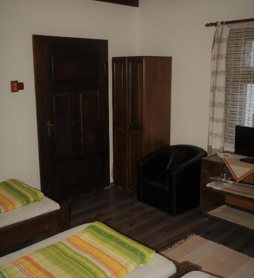 חדר סטנדרט לשלושה, Casa Demeter