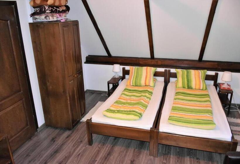 חדר סטנדרט לארבעה, Casa Demeter