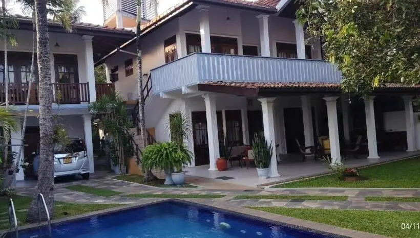 Deluxe Kolmen Hengen Huone, Surf Villa