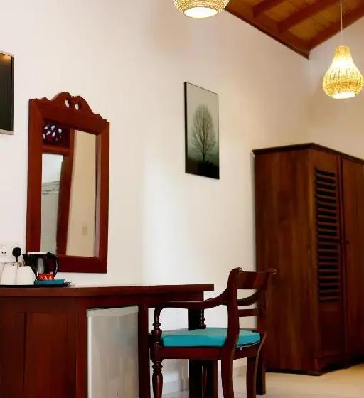 Deluxe Kolmen Hengen Huone, Surf Villa