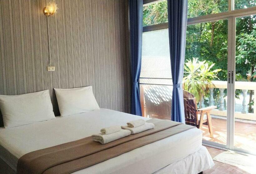 Quarto Estandar, Ban Krut Resort