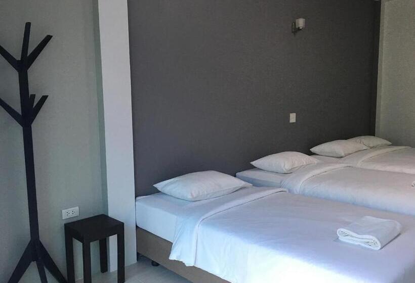 Четырехместный Номер Стандарт, Ban Krut Resort