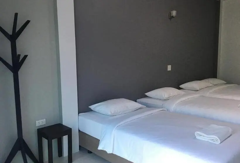 スタンダード4人部屋, Ban Krut Resort