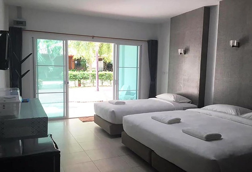 חדר סטנדרט לשלושה, Ban Krut Resort