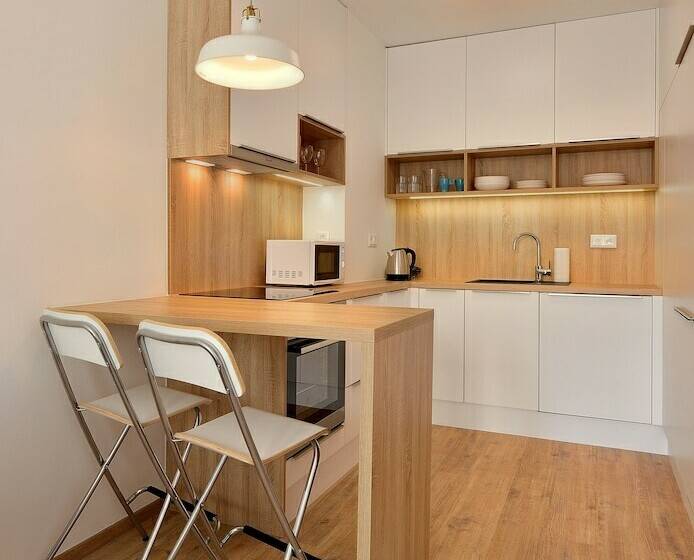 آپارتمان اکونومی 1 خوابه, Apollis Business & Budget By Ambiente