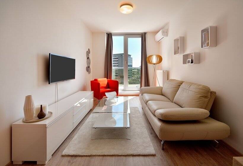 آپارتمان لوکس 1 خوابه, Apollis Business & Budget By Ambiente