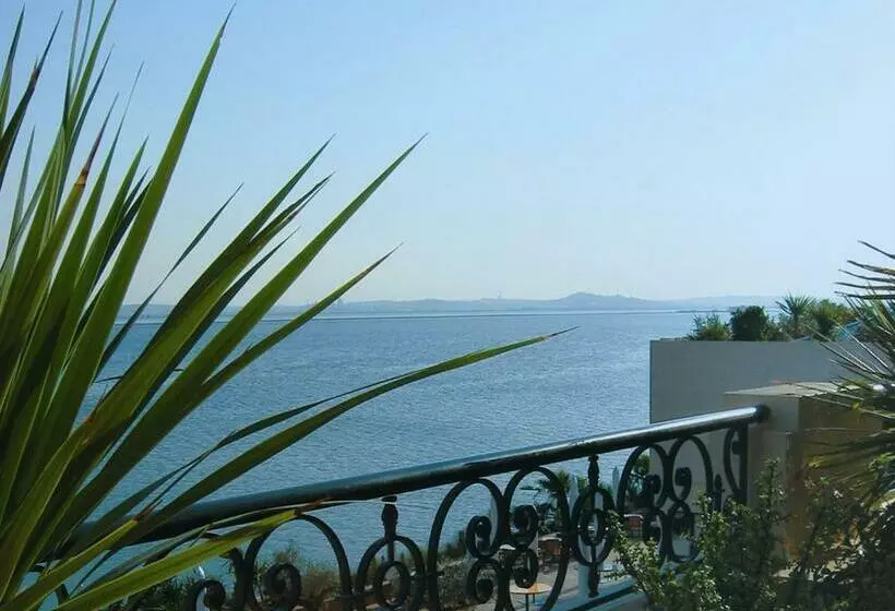 سوییت جونیور با بالکن, Barcelo Concorde Les Berges Du Lac