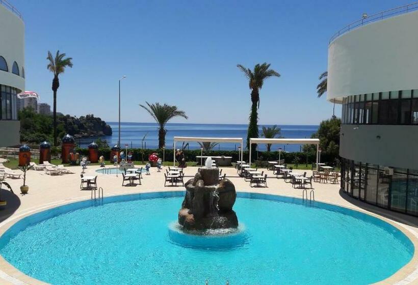 Quarto Triplo Standart, Cender