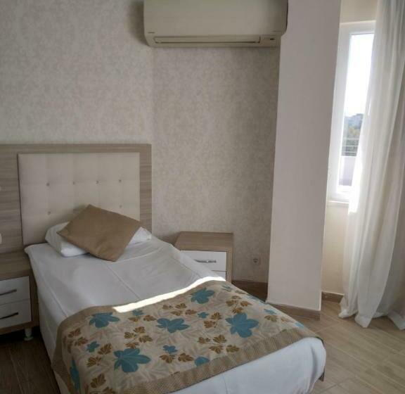 Suite Familiar, Cender