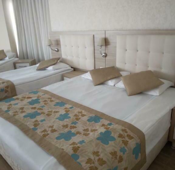 Suite Familiar, Cender