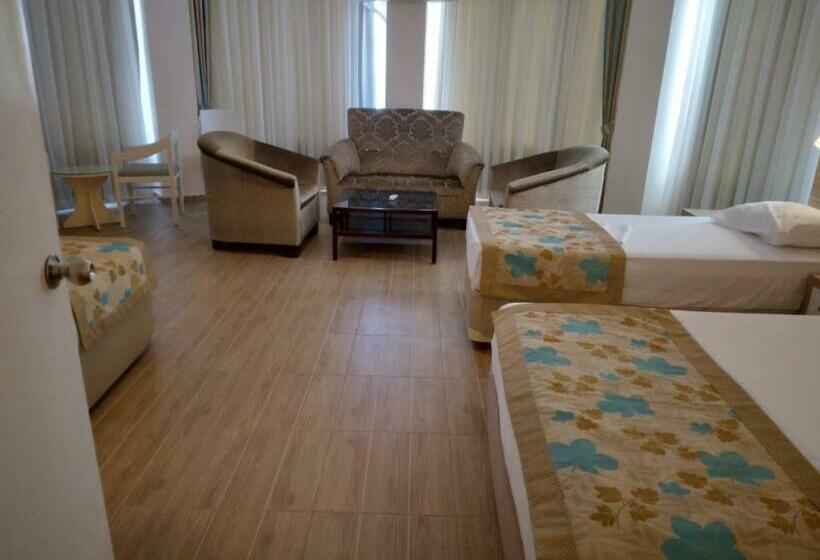 Suite Familiar, Cender