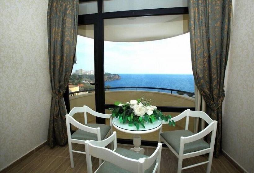 Quarto Triplo Standart, Cender