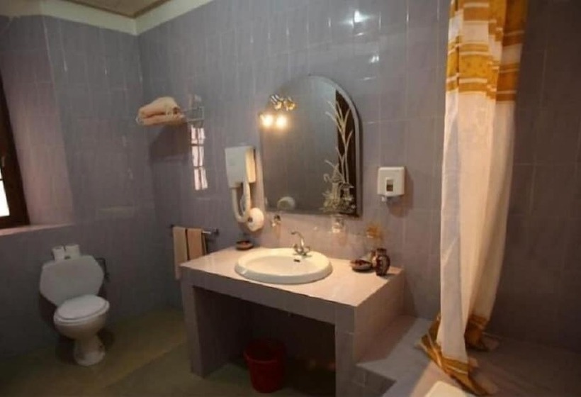 Номер Стандарт Трехместный, Club Hanane