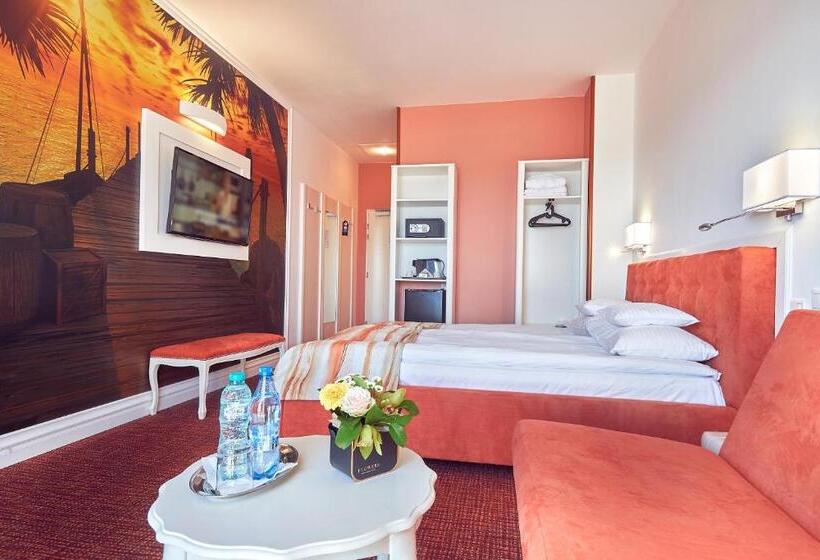 Семейный Номер Deluxe, Continental Forum Constanta