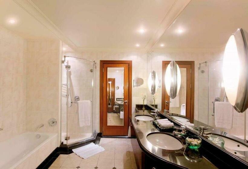 سوییت خانوادگی, Hilton Mauritius Resort & Spa