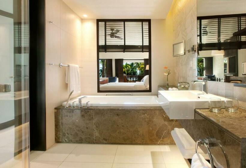 اتاق لوکس با تخت بزرگ, Hilton Mauritius Resort & Spa