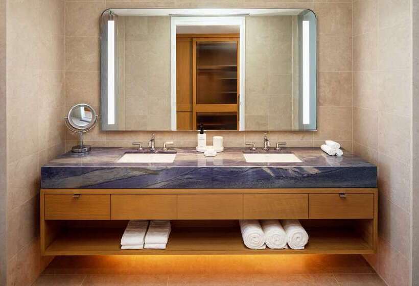 سوییت خانوادگی, Hilton Mauritius Resort & Spa