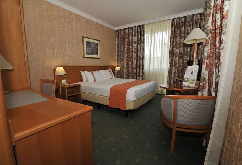 اتاق استاندارد, Holiday Inn Skopje, An Ihg