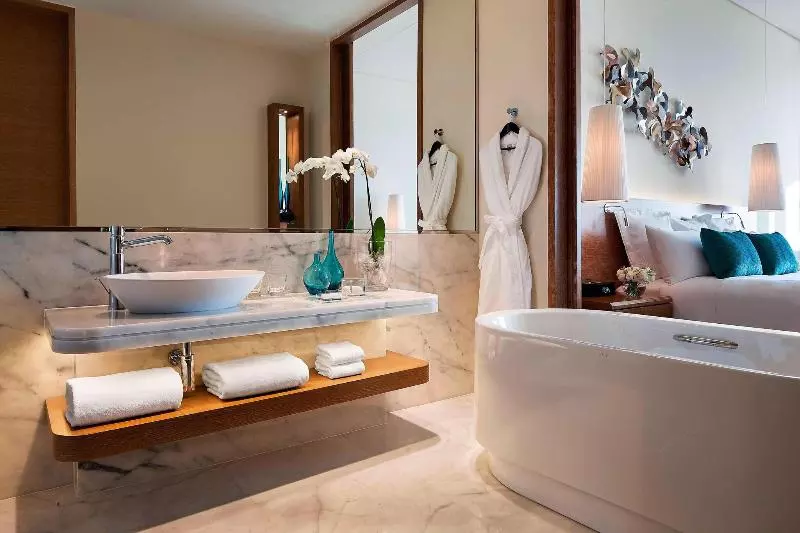 اتاق لوکس با چشمانداز شهر, Jw Marriott Absheron Baku