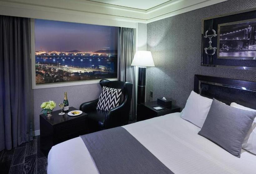 Номер Премиум, Kensington Hotel Yeouido