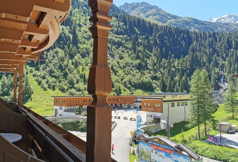 Номер Deluxe, Neuhintertux
