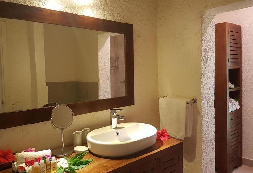 ویلای 2 خوابه, Paradise Cove Resort