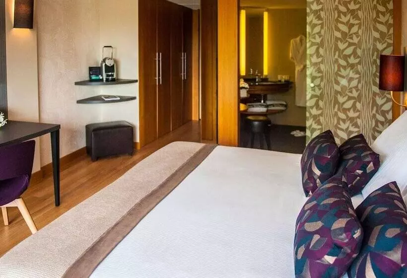 اتاق سوپریور با چشم‌انداز, Parc Beaumont & Spa Pau   Mgallery