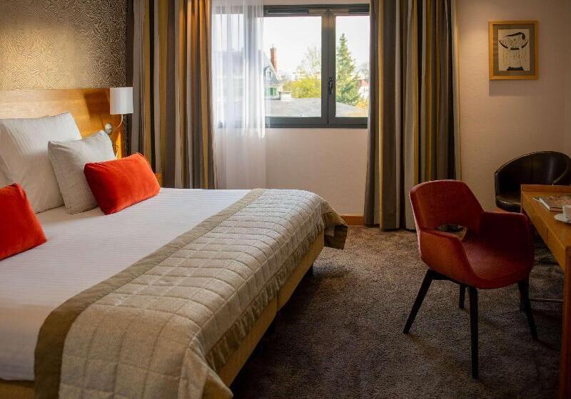 غرفة كلاسيكية سرير كينج, Parc Beaumont & Spa Pau   Mgallery