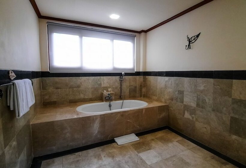 Вилла с 1 спальней и бассейном, The Payogan Villa Resort And Spa