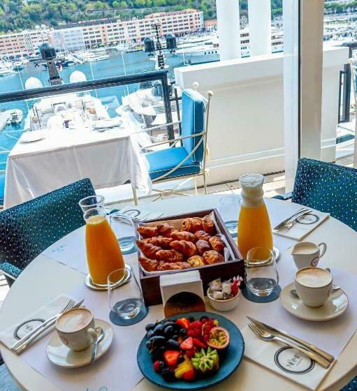 جناح, Port Palace