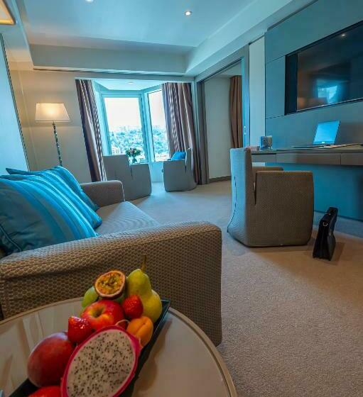 جناح, Port Palace