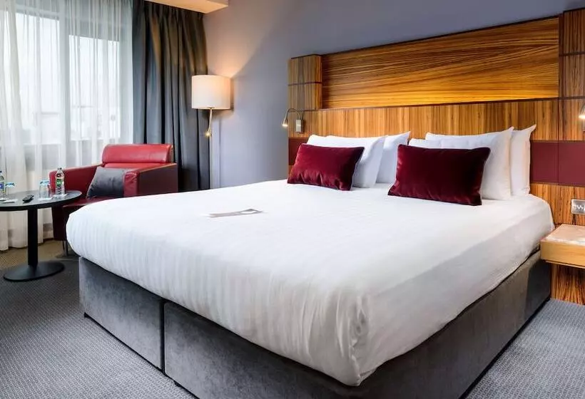 اتاق خانوادگی, Radisson Blu Hotel, Athlone