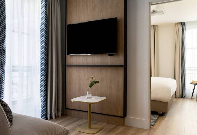 سوییت جونیور, Renaissance Paris Vendome