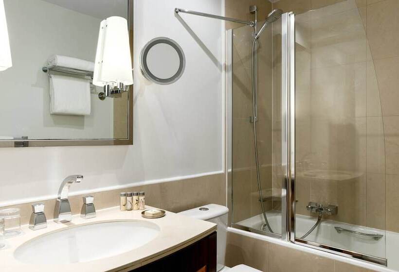 スイート（家族用）, Renaissance Paris Vendome