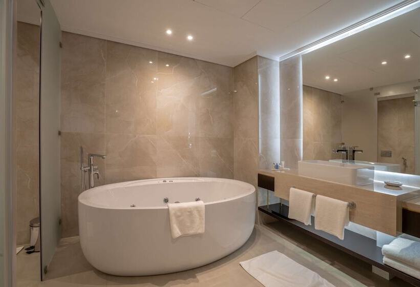 آپارتمان 3 خوابه, The Diplomat Radisson Blu Hotel Residence & Spa