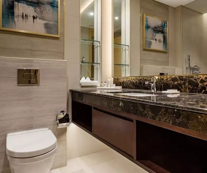 اتاق سوپریور, The Diplomat Radisson Blu Hotel Residence & Spa