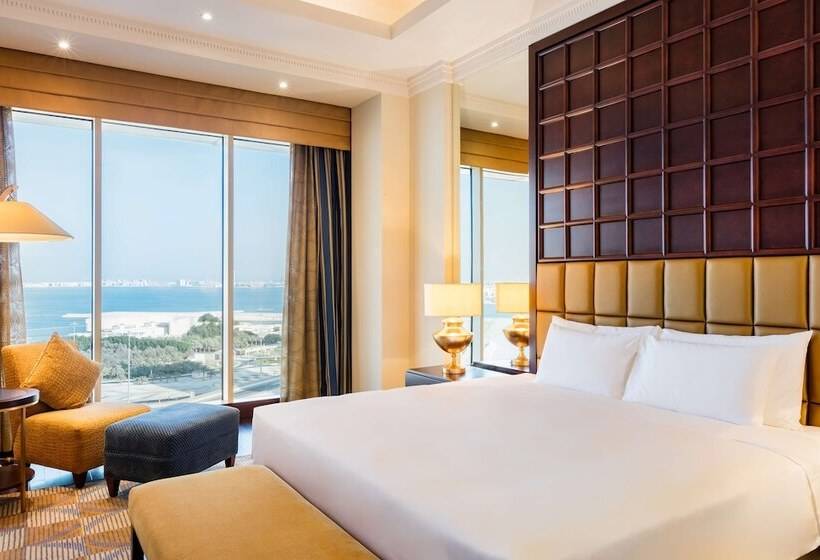 1 Bedroom Penthouse Apartment, The Diplomat Radisson Blu Hotel Residence & Spa