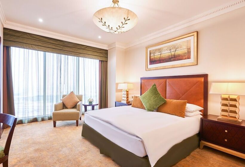 1 Bedroom Penthouse Apartment, The Diplomat Radisson Blu Hotel Residence & Spa