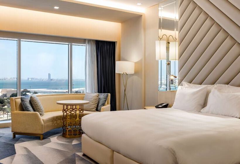 سوییت, The Diplomat Radisson Blu Hotel Residence & Spa