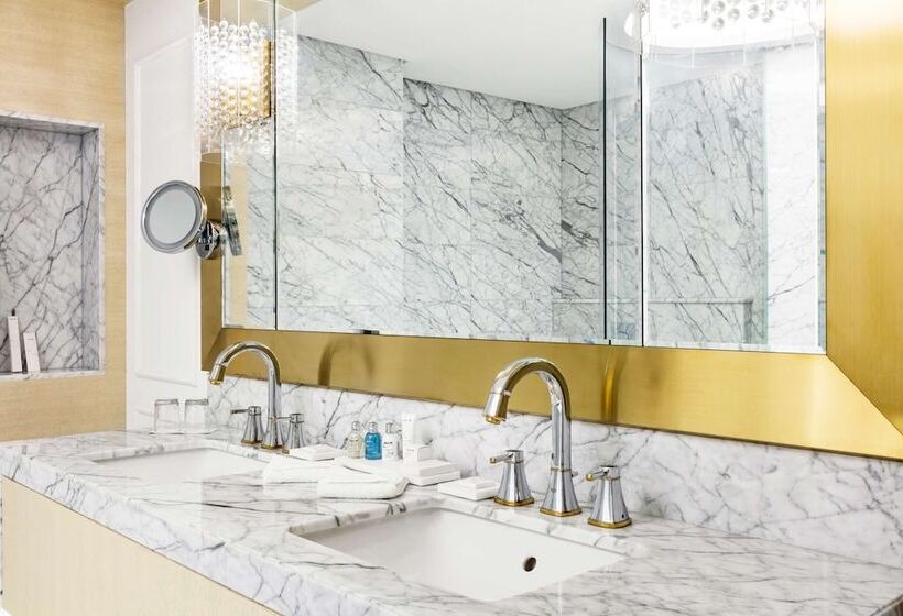 سوئیت رویال, The Diplomat Radisson Blu Hotel Residence & Spa