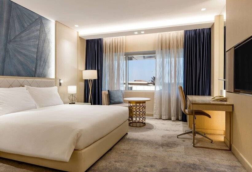 اتاق سوپریور, The Diplomat Radisson Blu Hotel Residence & Spa