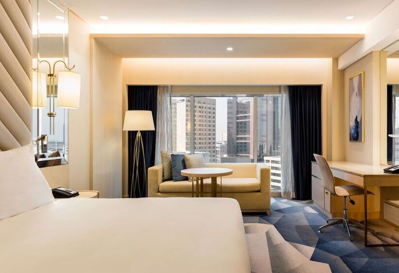 اتاق اجرایی, The Diplomat Radisson Blu Hotel Residence & Spa