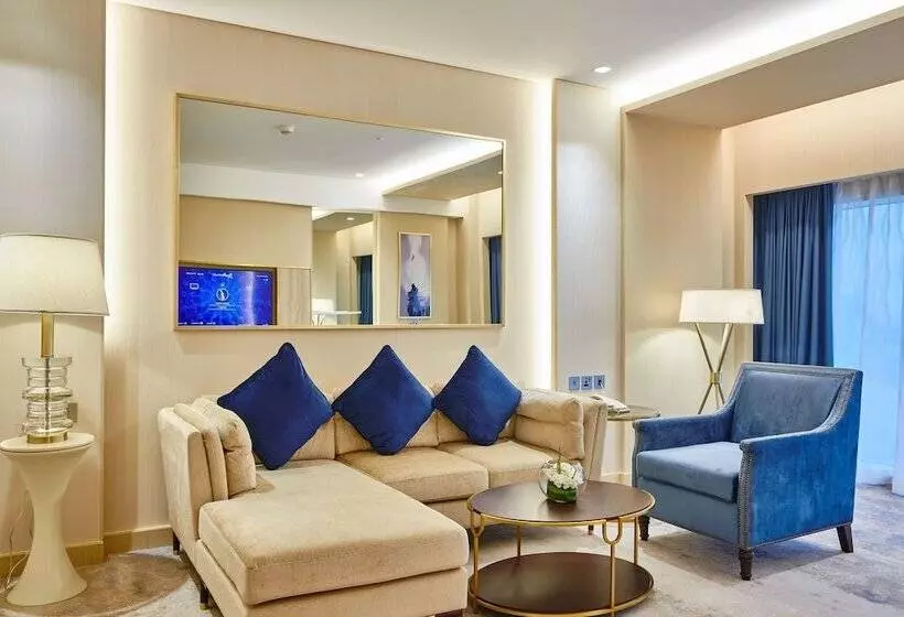 سوییت, The Diplomat Radisson Blu Hotel Residence & Spa
